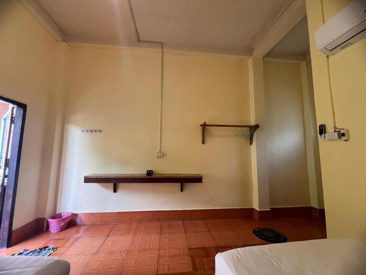 Meexai Guesthouse Nong Khiaw Exterior photo