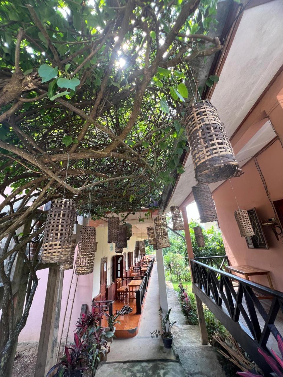 Meexai Guesthouse Nong Khiaw Exterior photo
